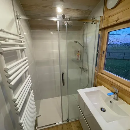 בית נופש Domaine Des Anes - Et Roulotte Tugeras-Saint-Maurice